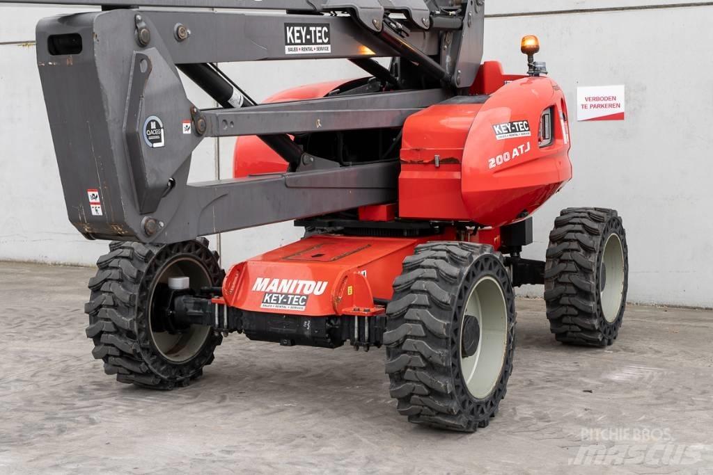 Manitou 200 ATJ Bomliftar