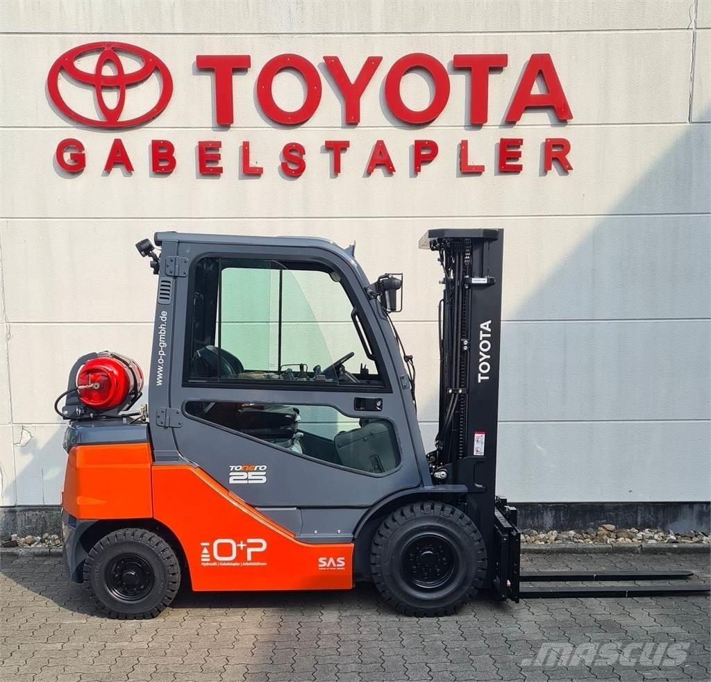 Toyota 02-8FGF25 Gasolmotviktstruckar