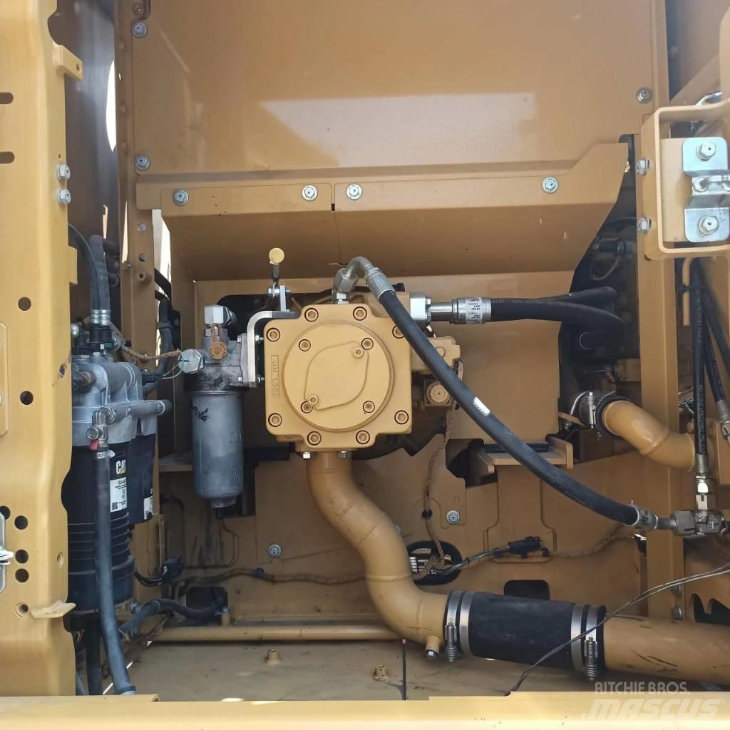 CAT 320 Bandgrävare