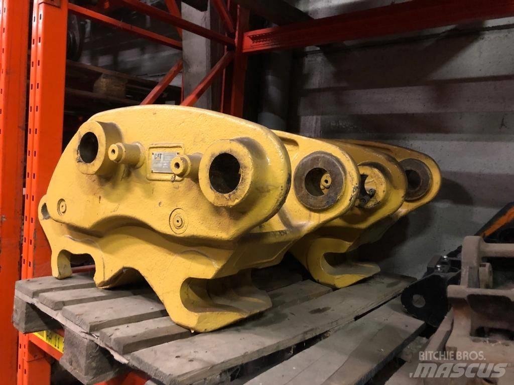 CAT 318 quick Hitch Övriga