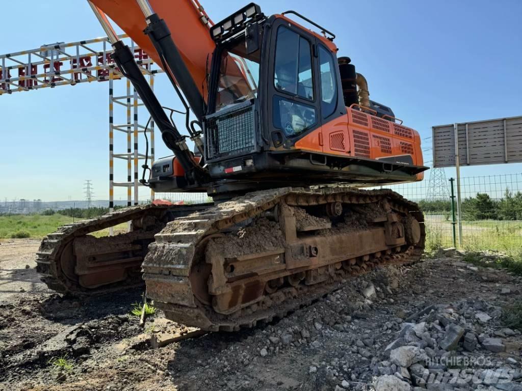 Doosan 520LC-9C Bandgrävare