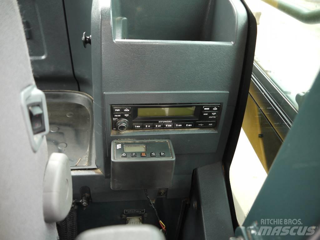 Hyundai R 220 LC-9A Bandgrävare