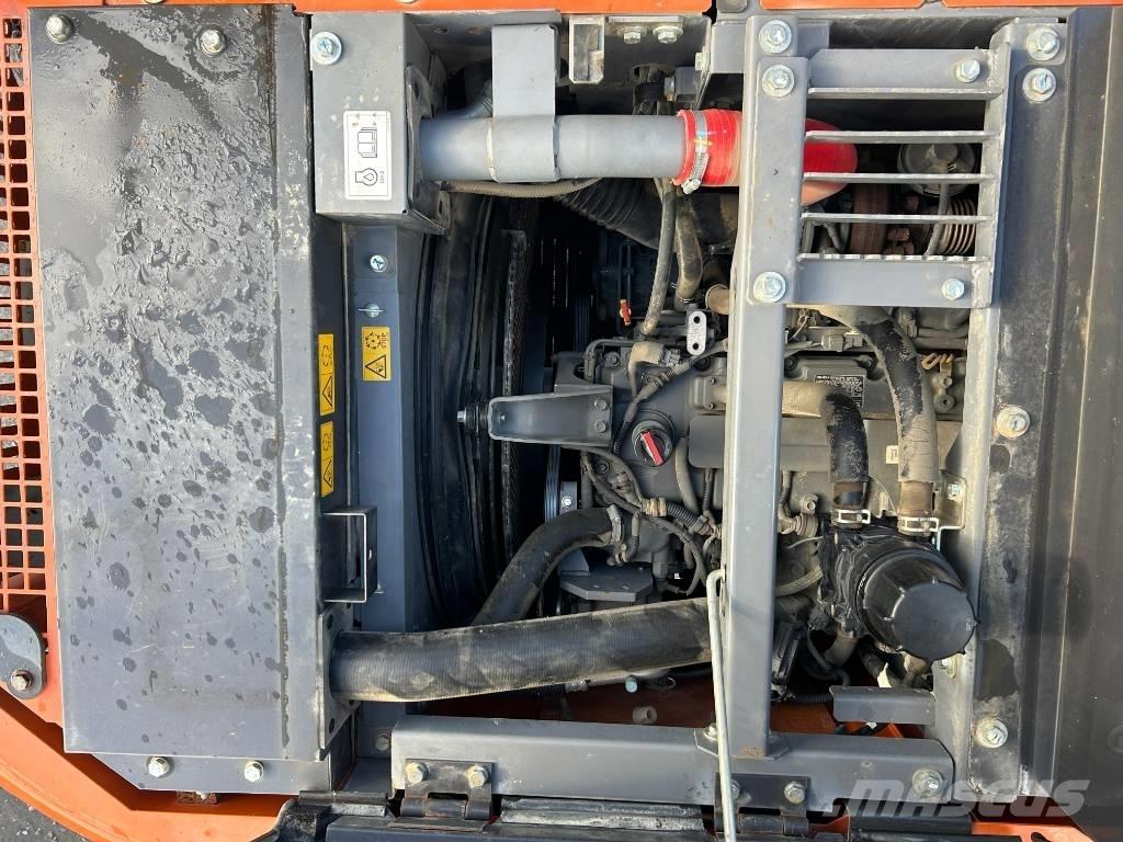 Hitachi ZX 130-6 Bandgrävare