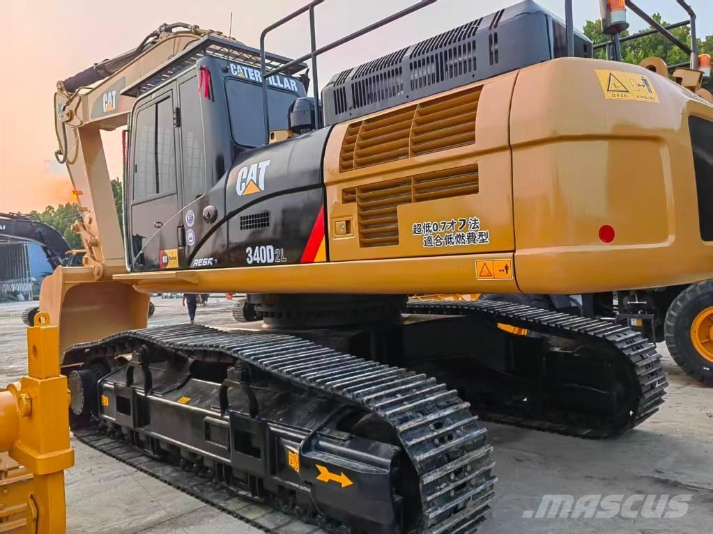 CAT 340 D L Bandgrävare