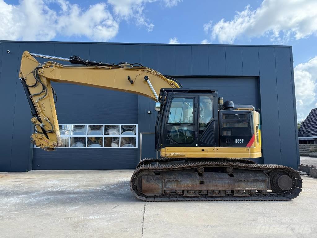 CAT 335 F L CR Bandgrävare