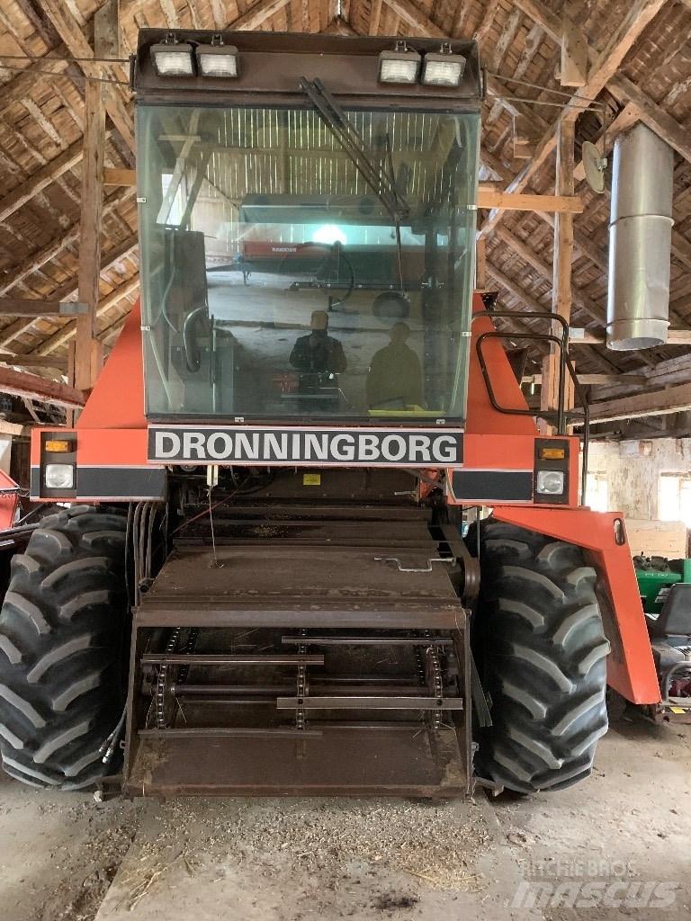Dronningborg 7200 Skördetröskor