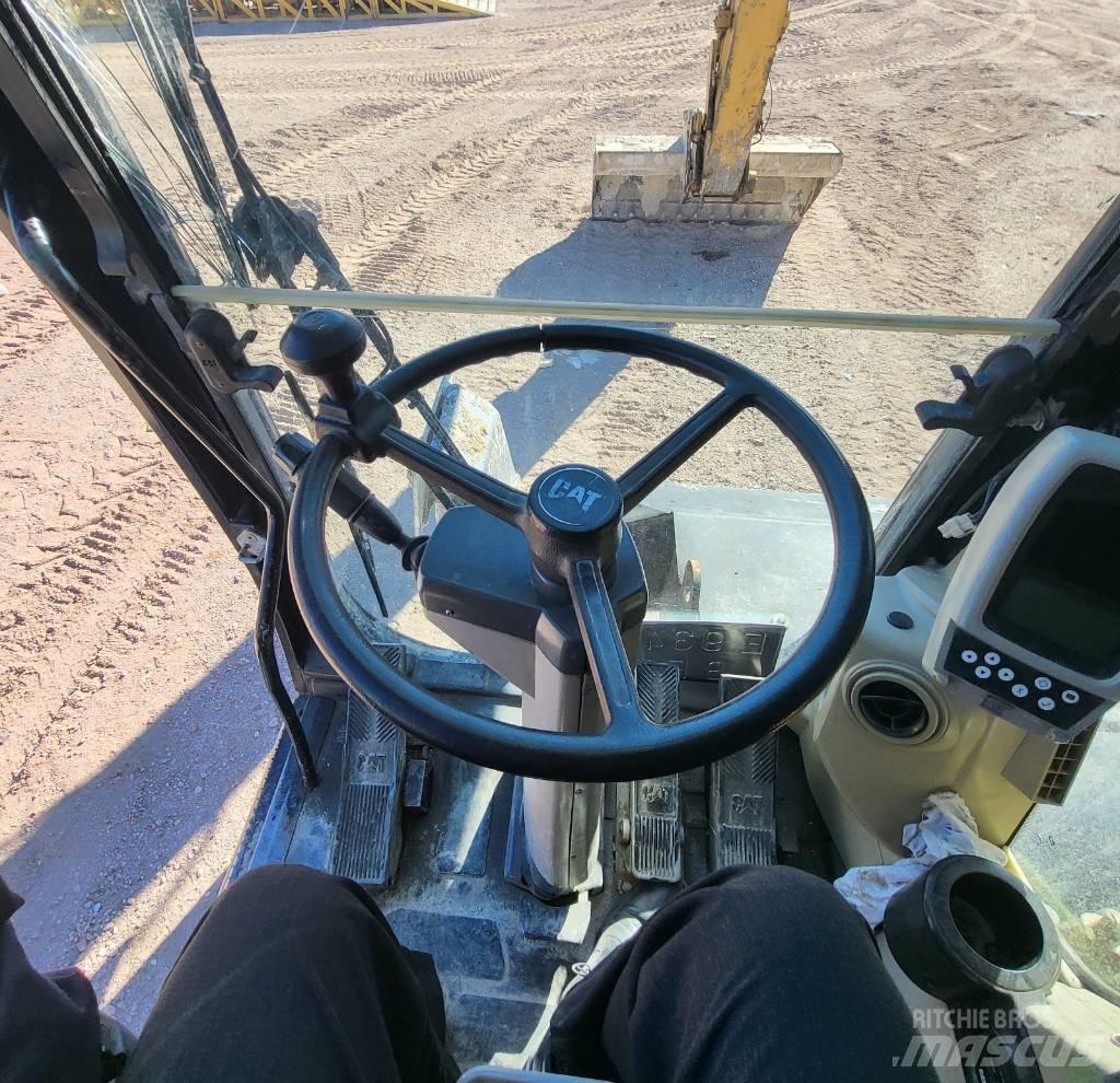 CAT M 322 C HCR Hjulgrävare