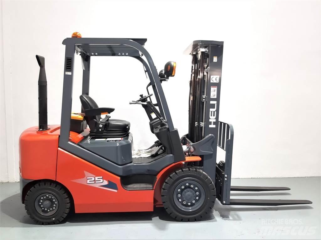 Heli CPCD25 XC26H Dieselmotviktstruckar