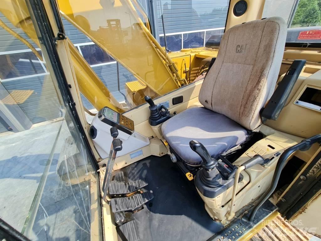 CAT 317 B L Bandgrävare