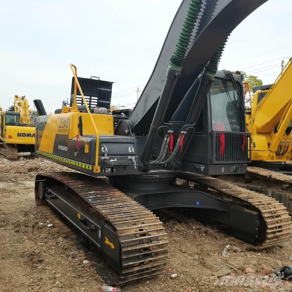 Volvo EC 240 Bandgrävare