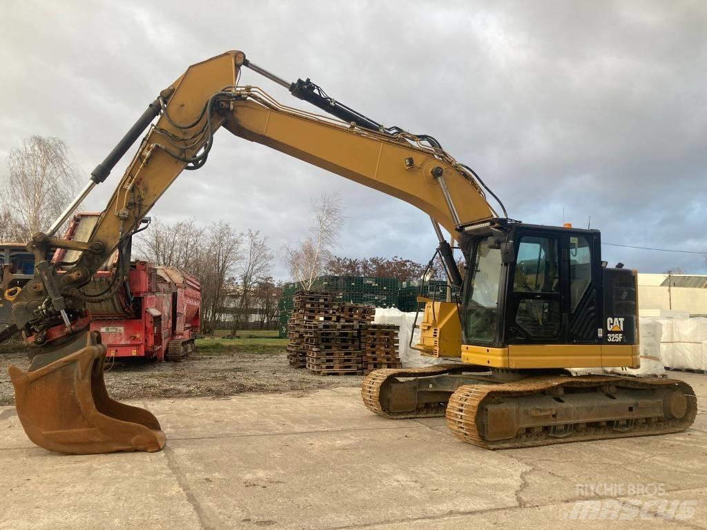 CAT 325 F LCR Bandgrävare