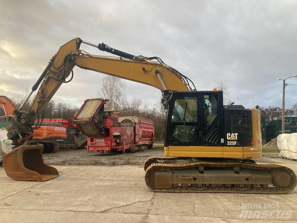 CAT 325 F LCR Bandgrävare