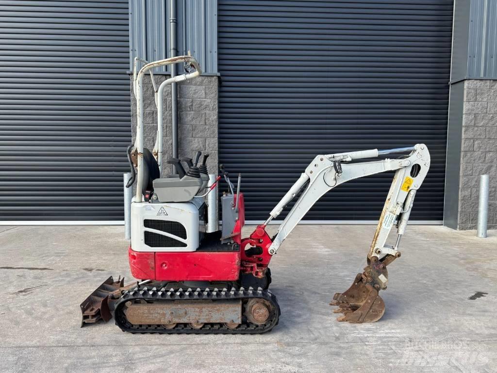 Takeuchi TB 210 R Minigrävare < 7t