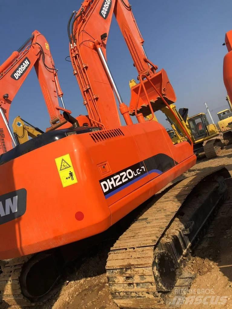 Doosan 220-7 Bandgrävare