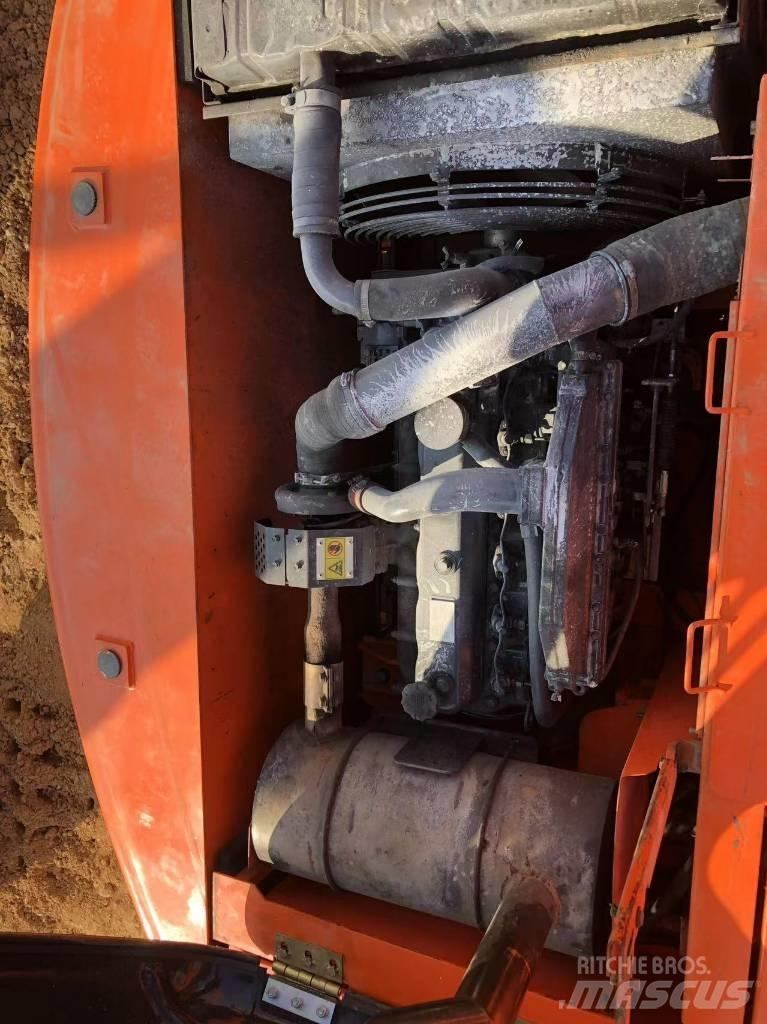 Doosan 220-7 Bandgrävare