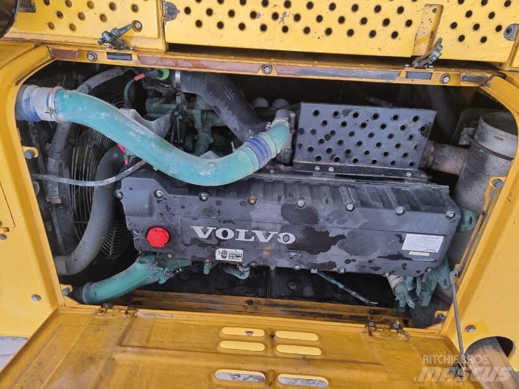 Volvo EC 460 B LC Bandgrävare