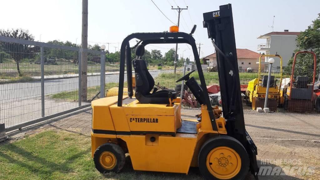 CAT V 50 Dieselmotviktstruckar