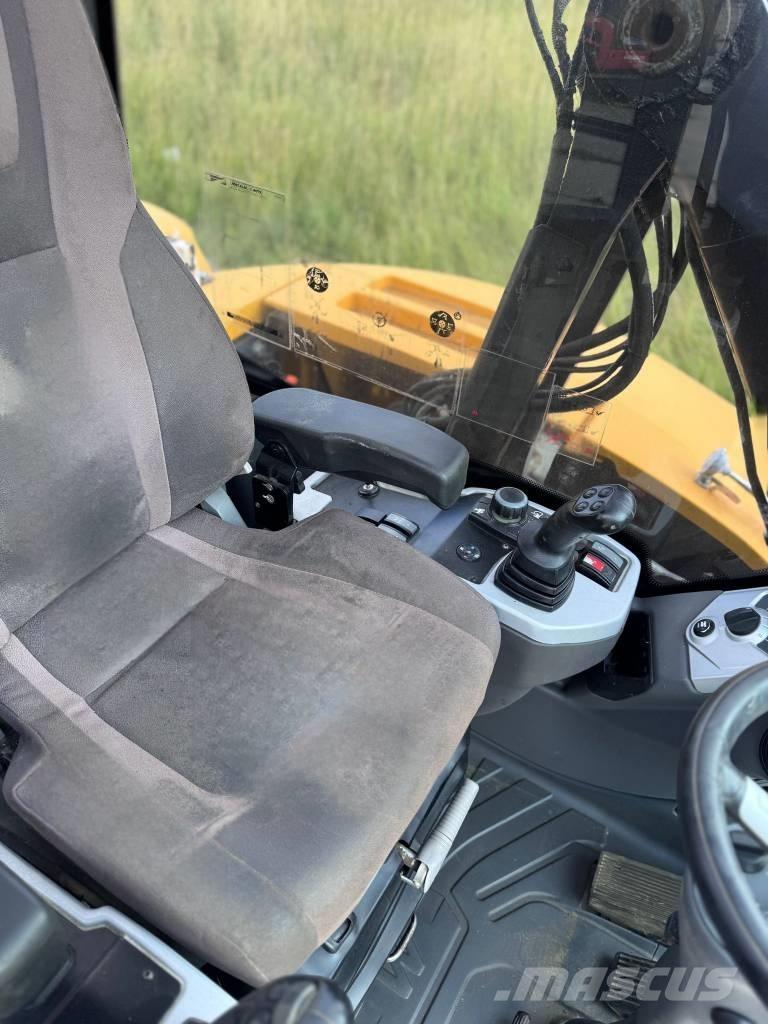 Mecalac 12 MTX Grävlastare