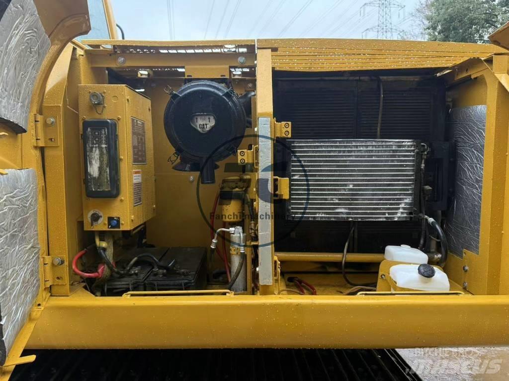CAT 320 C L Bandgrävare