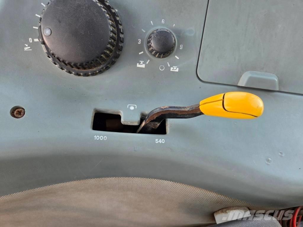 CASE MX100C Traktorer