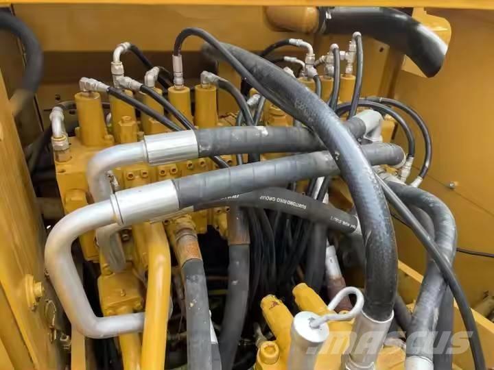 CAT 320 C Bandgrävare