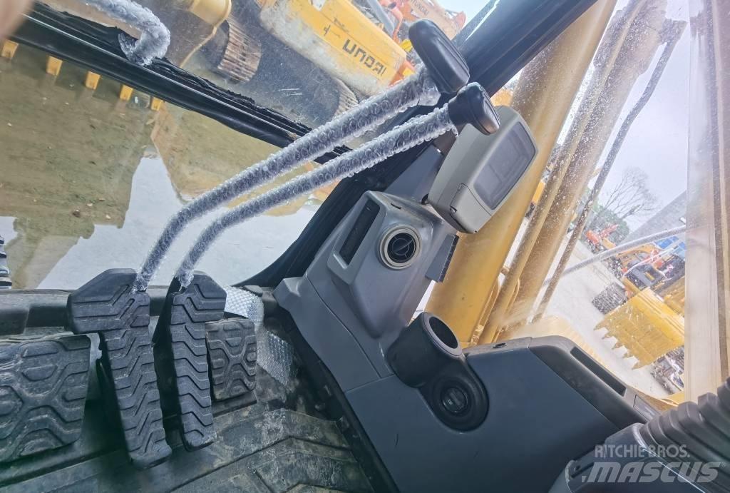 CAT 320 C L Bandgrävare
