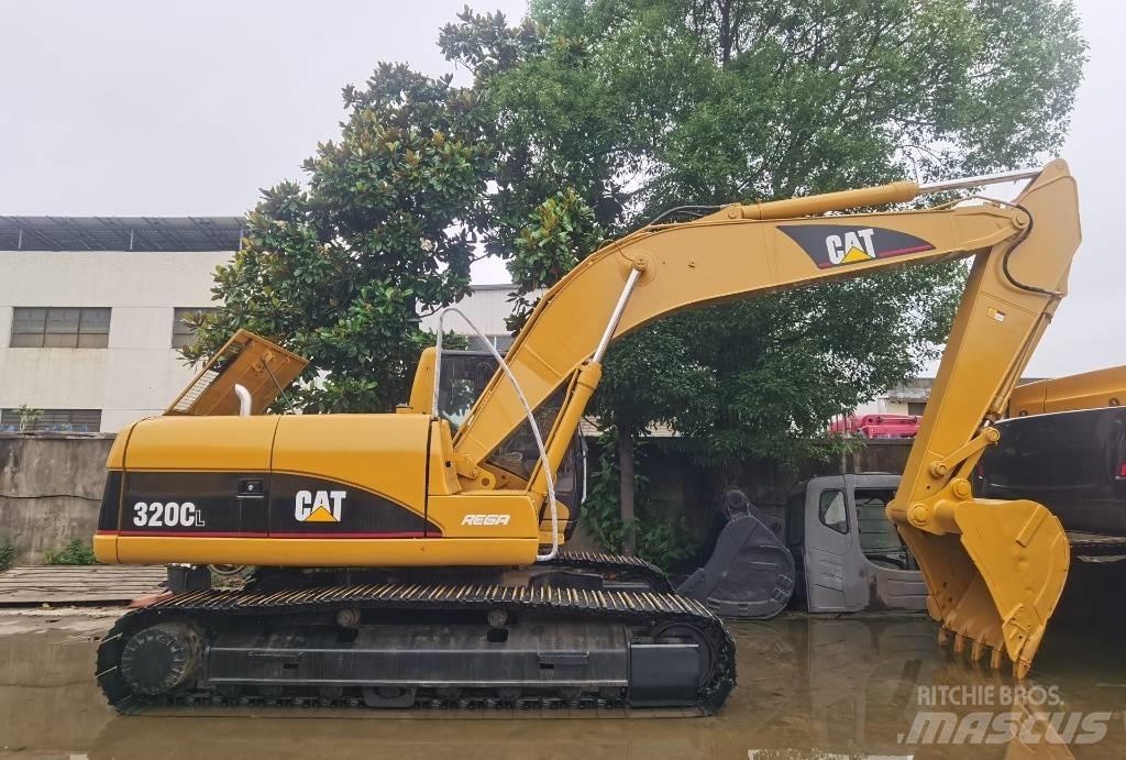 CAT 320 C L Bandgrävare