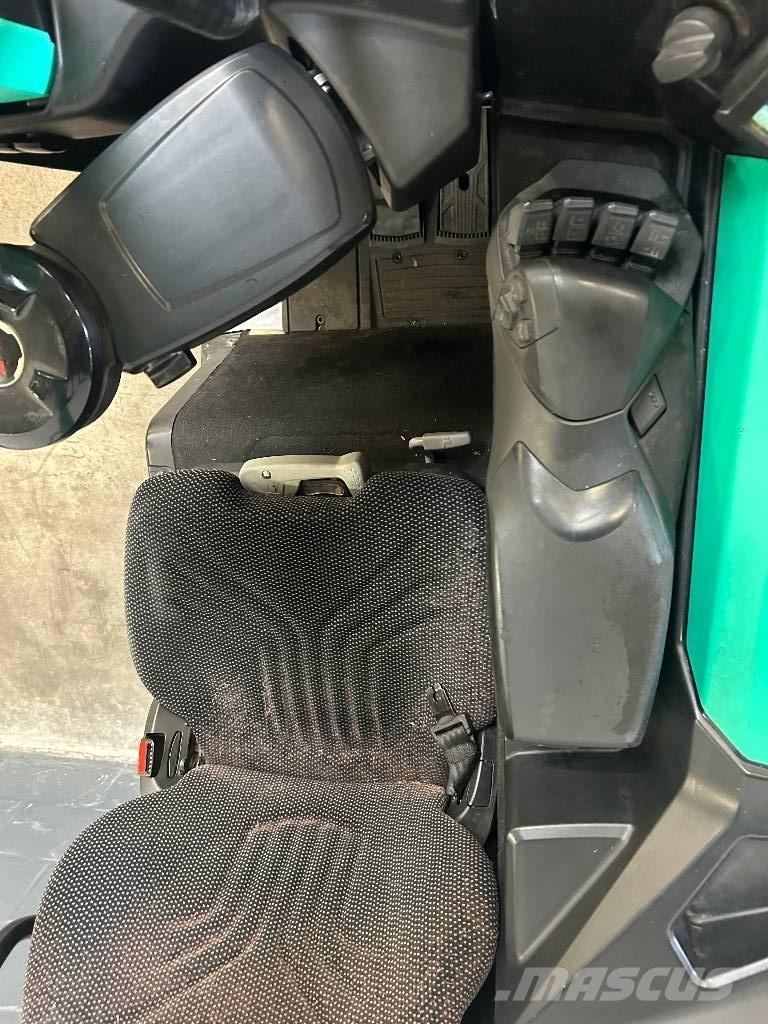 Mitsubishi RB 16N2C Skjutstativtruck