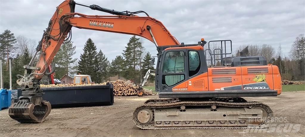 Doosan DX300 LC-5 Bandgrävare