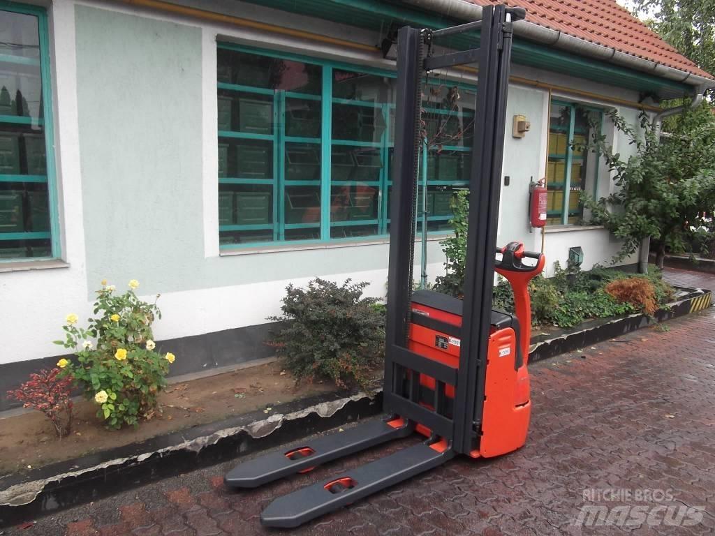 Linde L12 /379/ V-2097 Staplare