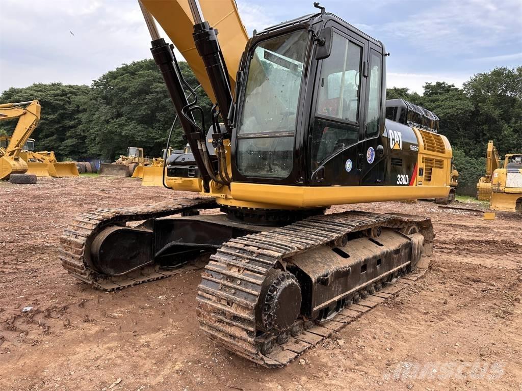 CAT 330 D Bandgrävare