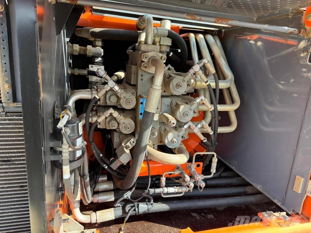 Atlas 350 MH Avfalls / industri hantering