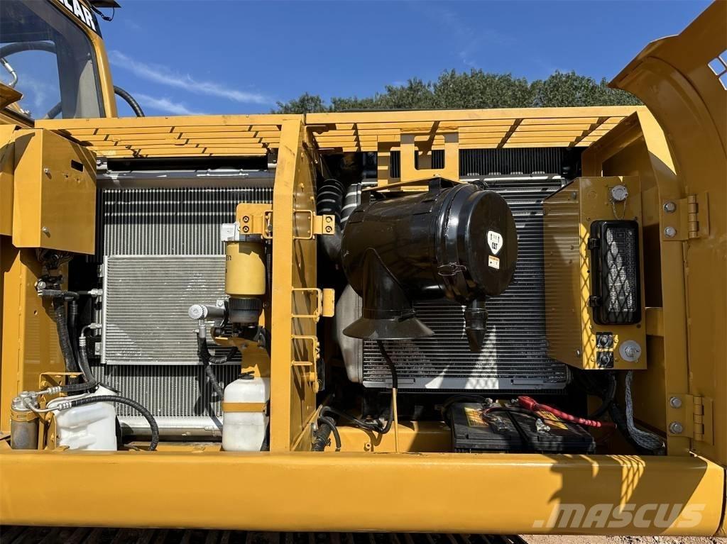 CAT 325 CL Bandgrävare