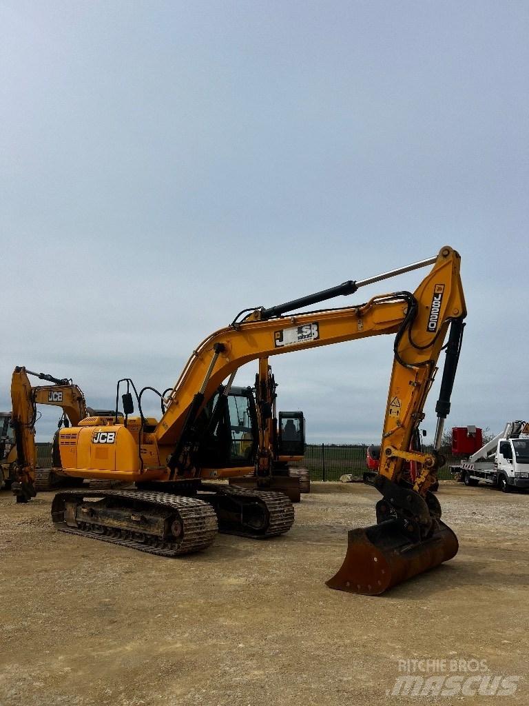 JCB JS 220 N LC Bandgrävare
