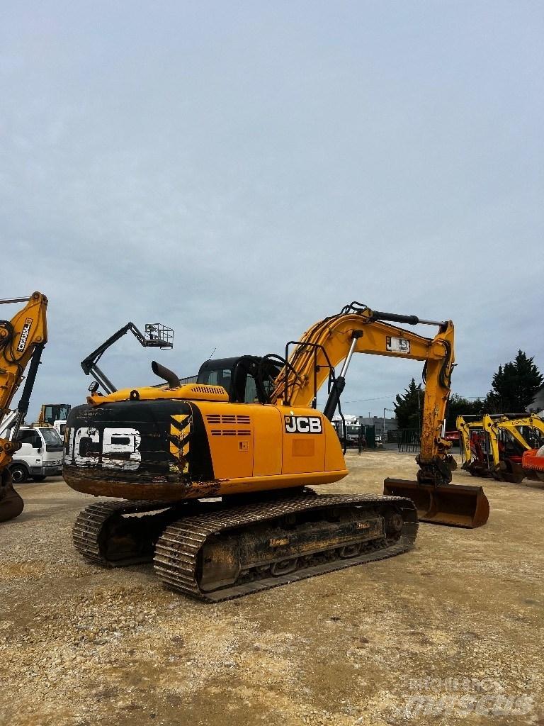 JCB JS 220 N LC Bandgrävare