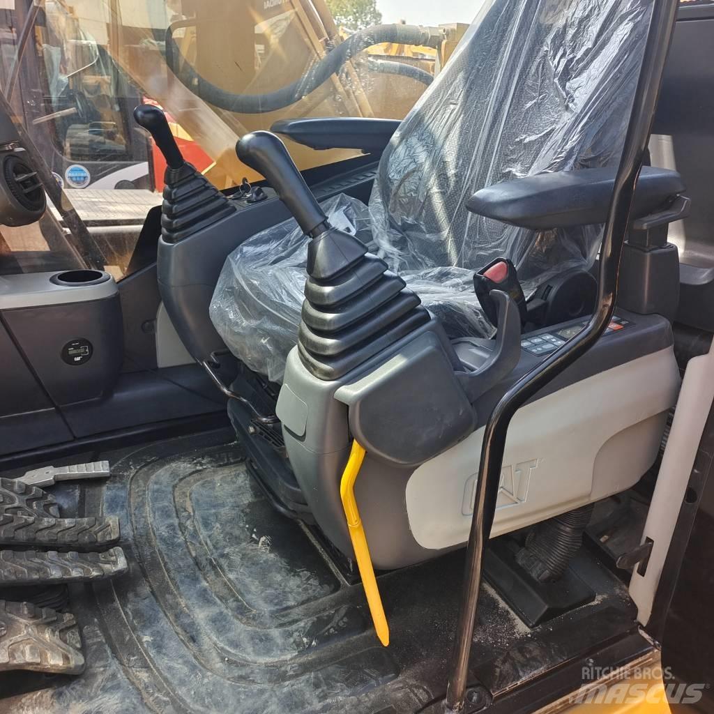 CAT 320 D Bandgrävare