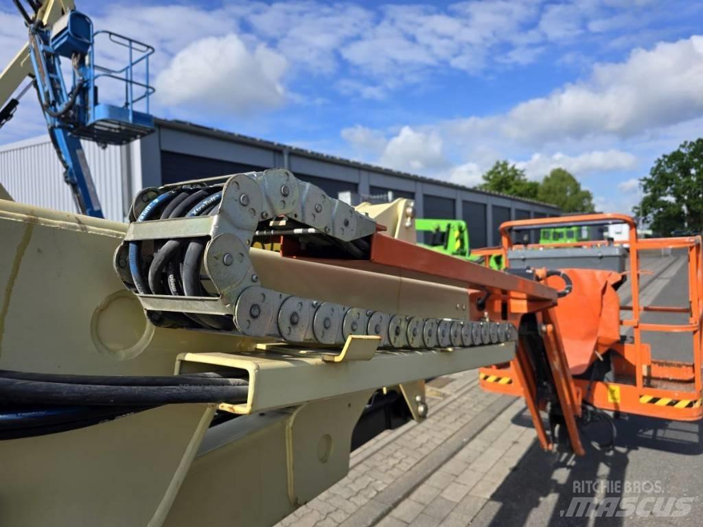 JLG E 450 AJ Bomliftar