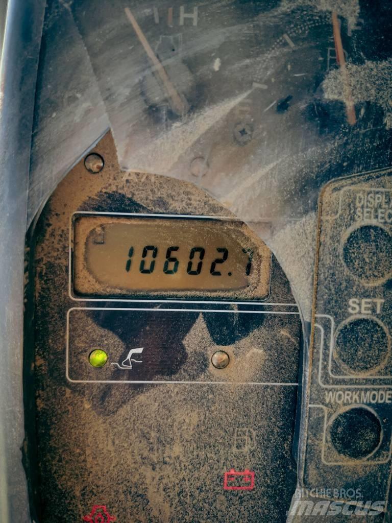 John Deere 330 CLC Bandgrävare