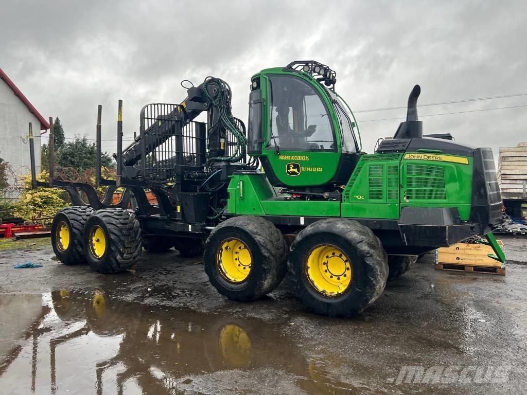 John Deere 1110G Skotare