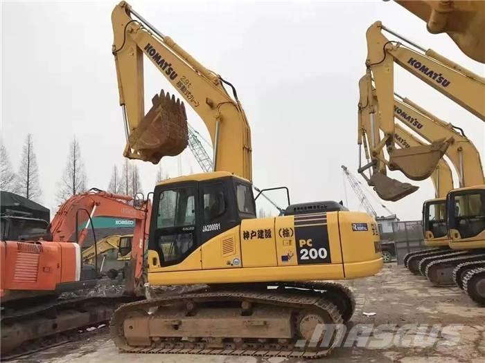 Komatsu PC 200-7 Bandgrävare