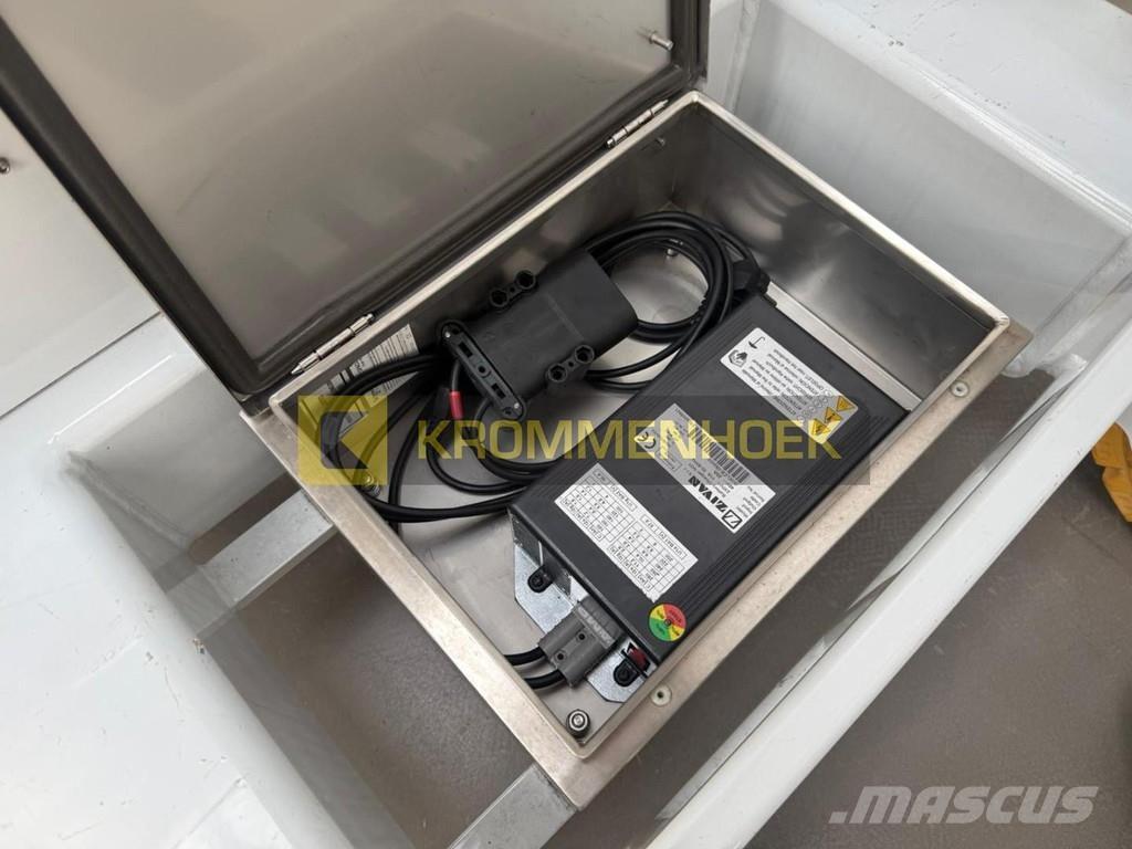 Valla 25E Minikranar