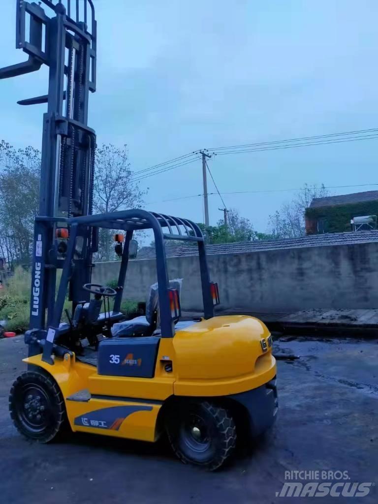 LiuGong CPC 35 Dieselmotviktstruckar