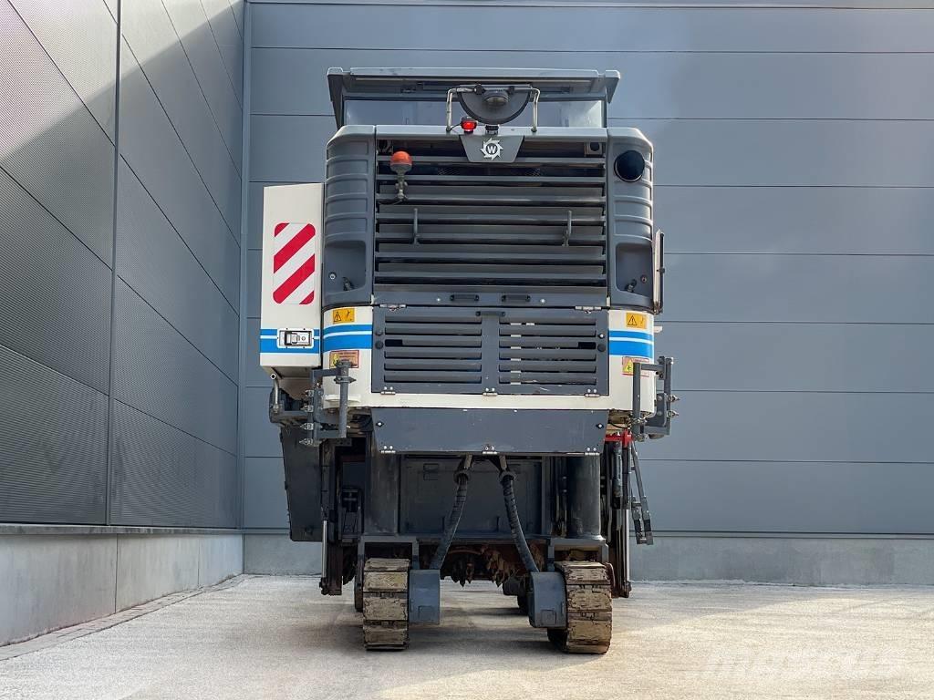 Wirtgen W 200 Asfaltskallfräsmaskiner