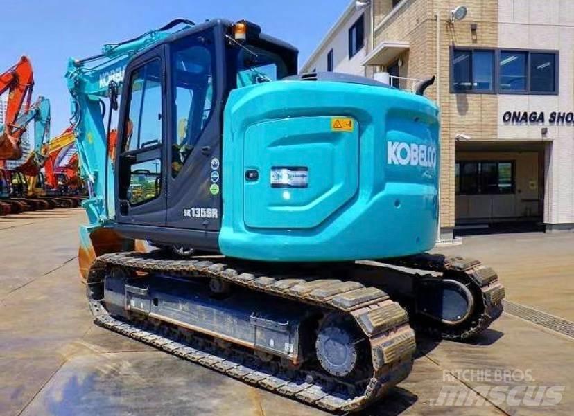 Kobelco SK 135 Midigrävmaskiner 7t - 12t