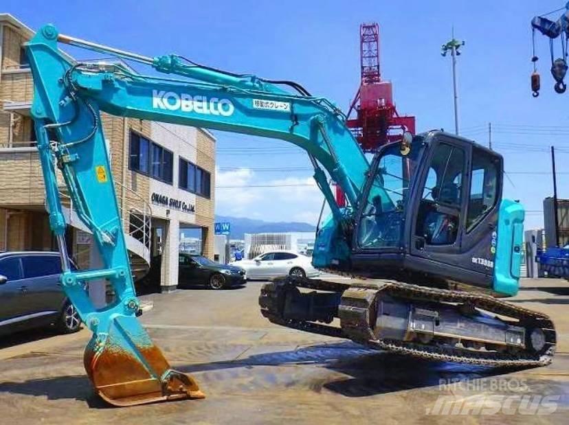Kobelco SK 135 Midigrävmaskiner 7t - 12t