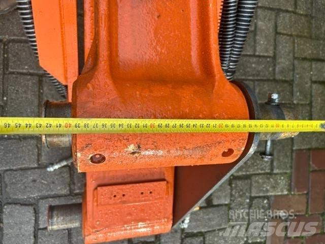 Hitachi ZX 135 Bandgrävare