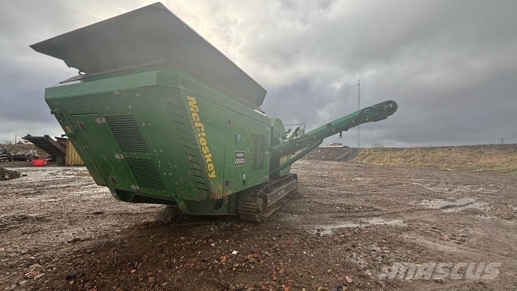 McCloskey J35 Mobila krossar