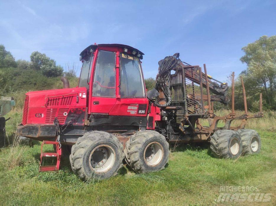 Komatsu 835 Skotare