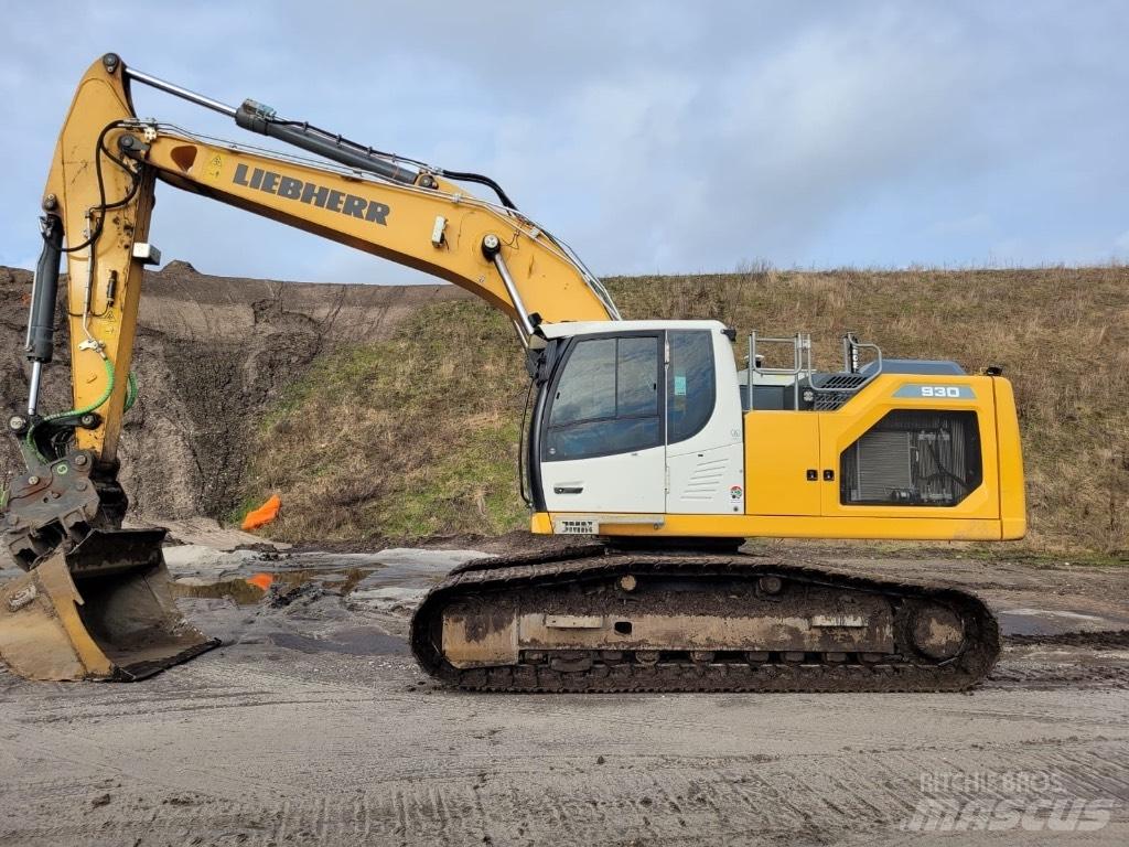 Liebherr R930 G8 Bandgrävare