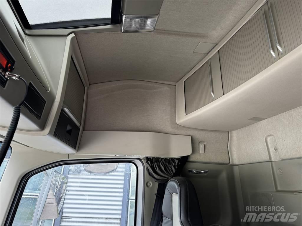 Volvo FH540 8x4 Tippbilar